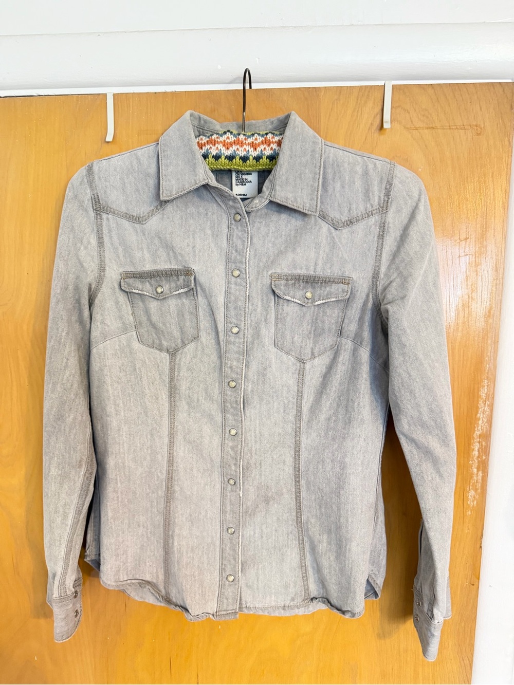 H&M Light Gray Denim Western Shirt with Snap Buttons